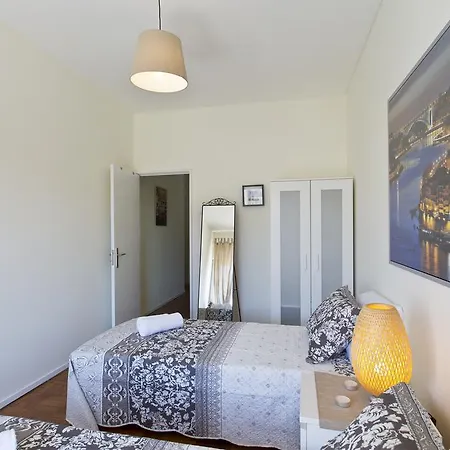 Sweet Flat With Netflix - Bolhao Center *